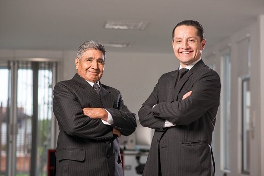 Fundadores de Moch Inc